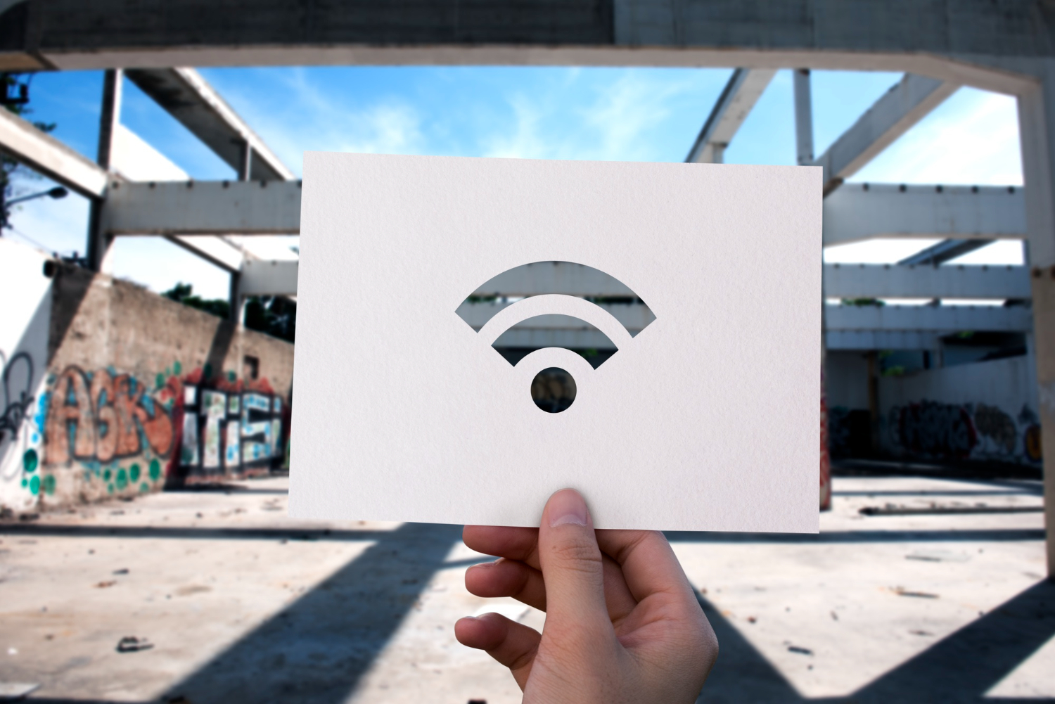 kağıt üzerinde wifi simgesi